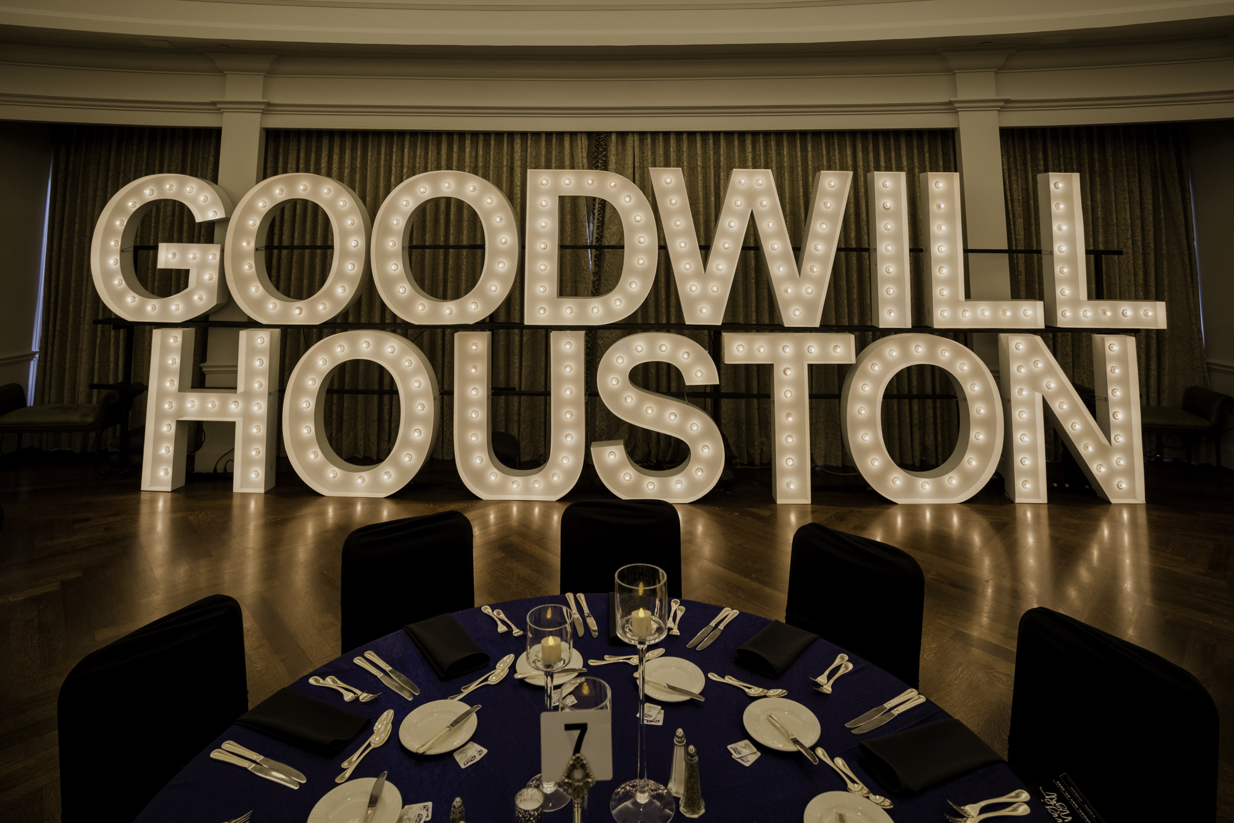 Goodwill Houston Celebrates &Quot;A Starry Night&Quot; Gala! 1